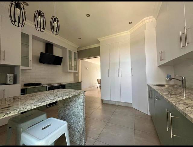 5 BEDROOM PROPERTY TO RENT IN WATERKLOOF RIDGE